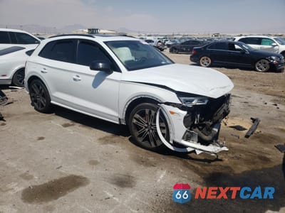 Czwarte zdjęcie samochodu z boku: 2020 AUDI SQ5 PREMIUM PLUS VIN:WA1B4AFY3L2068988 - miniatura