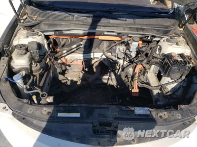Zdjęcie 11 z 12 samochodu: 2011 HYUNDAI SONATA HYBRID VIN:KMHEC4A41BA012818 - miniatura
