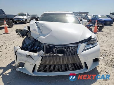 Piąte zdjęcie samochodu w środku: 2016 LEXUS IS 350 VIN:JTHBE1D25G5026245 - miniatura