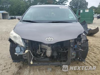 Piąte zdjęcie samochodu w środku: 2015 TOYOTA SIENNA LE VIN:5TDKK3DC8FS582749 - miniatura