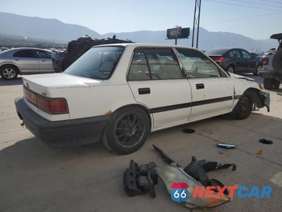 Trzecie zdjęcie samochodu z tyłu: 1991 HONDA CIVIC DX VIN:1HGED3546ML040726 - miniatura