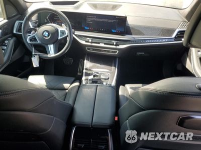 Zdjęcie 8 z 14 samochodu: 2025 BMW X7 XDRIVE40I VIN:5UX23EM08S9W58217 - miniatura