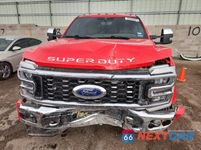 Piąte zdjęcie samochodu w środku: 2024 FORD F450 SUPER DUTY VIN:1FT8W4DT6REC97658 - miniatura