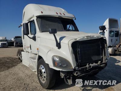 2017 FREIGHTLINER CASCADIA 125 SEMI TRUCK 3AKJGLDR6HSHZ9805 - główne zdjęcie licytacji z USA - miniatura