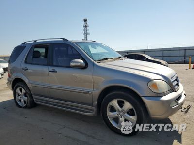 Czwarte zdjęcie samochodu z boku: 2005 MERCEDES-BENZ ML 350 VIN:4JGAB57E85A526855 - miniatura
