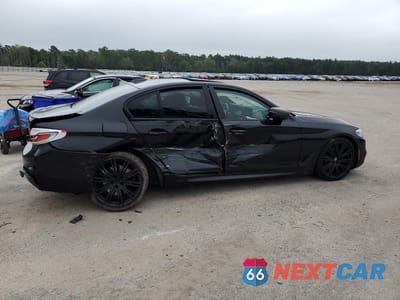 Trzecie zdjęcie samochodu z tyłu: 2018 BMW M550XI VIN:WBAJB9C50JB036218 - miniatura