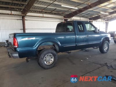 Trzecie zdjęcie samochodu z tyłu: 1999 FORD F-250 SUPER DUTY VIN:1FTNX21S0XEB10363 - miniatura