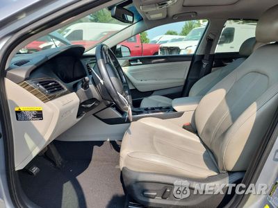 Zdjęcie 7 z 15 samochodu: 2017 HYUNDAI SONATA SPORT VIN:5NPE34AFXHH515092 - miniatura