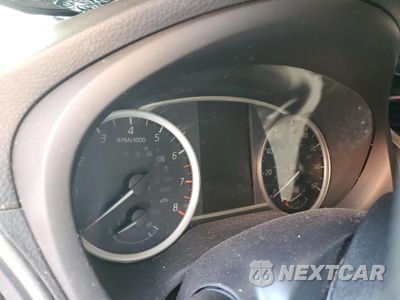 Zdjęcie 9 z 12 samochodu: 2019 NISSAN SENTRA S VIN:3N1AB7AP9KY455394 - miniatura