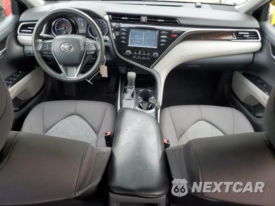 Zdjęcie 8 z 13 samochodu: 2018 TOYOTA CAMRY L VIN:4T1B11HKXJU149782 - miniatura