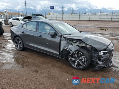 Czwarte zdjęcie samochodu z boku: 2025 VOLVO S60 CORE VIN:7JRL12GJ4SG365975 - miniatura