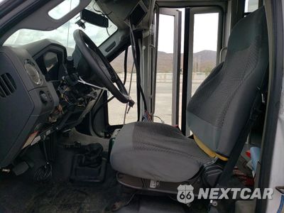 Zdjęcie 7 z 13 samochodu: 2016 FORD F650 SUPER - TRANSIT VEHICLES BUS VIN:1FDNF6AY0GDA04852 - miniatura