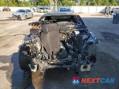 Piąte zdjęcie samochodu w środku: 2017 FORD MUSTANG VIN:1FA6P8TH6H5228207 - miniatura