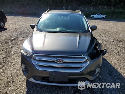 Piąte zdjęcie samochodu w środku: 2018 FORD ESCAPE SE VIN:1FMCU9GD2JUD33157 - miniatura