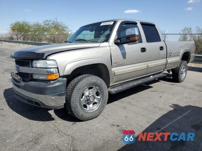 2002 CHEVROLET SILVERADO K2500 HEAVY DUTY 1GCHK23102F172400 - główne zdjęcie licytacji z USA - miniatura