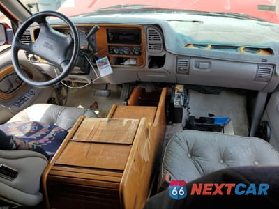 Zdjęcie 8 z 12 samochodu: 1995 CHEVROLET SUBURBAN K1500 VIN:1GNFK16K0SJ418422 - miniatura