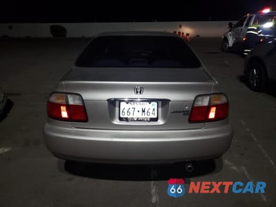 Zdjęcie 6 z 12 samochodu: 1996 HONDA ACCORD LX VIN:1HGCD5631TA046176 - miniatura