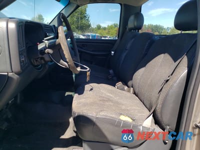 Zdjęcie 7 z 14 samochodu: 1999 CHEVROLET SILVERADO C1500 VIN:1GCEC14W0XZ135342 - miniatura