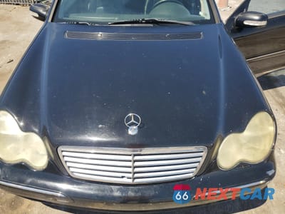 Zdjęcie 11 z 12 samochodu: 2003 MERCEDES-BENZ C 240 VIN:WDBRF61J83A507676 - miniatura