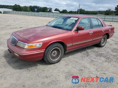 1996 MERCURY GRAND MARQUIS GS 2MELM74W8TX680162 - główne zdjęcie licytacji z USA - miniatura