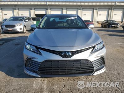 Piąte zdjęcie samochodu w środku: 2022 TOYOTA CAMRY LE VIN:4T1C11AK5NU653516 - miniatura