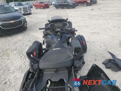 Zdjęcie 6 z 10 samochodu: 2022 CAN-AM SPYDER ROADSTER RT VIN:2BXNBDD25NV007033 - miniatura