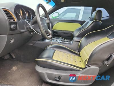 Zdjęcie 7 z 12 samochodu: 2010 DODGE CHALLENGER SE VIN:2B3CJ4DV7AH232746 - miniatura