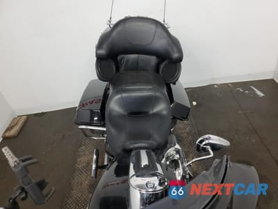 Piąte zdjęcie samochodu w środku: 2013 HARLEY-DAVIDSON FLHTK ELECTRA GLIDE ULTRA LIMITED VIN:1HD1KEM16DB680817 - miniatura
