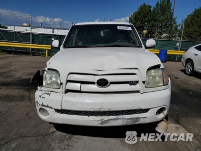Piąte zdjęcie samochodu w środku: 2004 TOYOTA TUNDRA DOUBLE CAB LIMITED VIN:5TBDT48134S453697 - miniatura