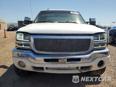 Piąte zdjęcie samochodu w środku: 2003 GMC SIERRA K1500 HEAVY DUTY VIN:1GTGK13U23F158547 - miniatura