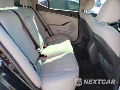Zdjęcie 10 z 12 samochodu: 2015 KIA OPTIMA LX VIN:5XXGM4A71FG459003 - miniatura
