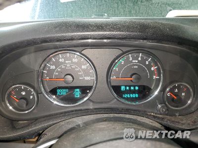 Zdjęcie 9 z 13 samochodu: 2011 JEEP WRANGLER UNLIMITED SAHARA VIN:1J4HA5H12BL516222 - miniatura