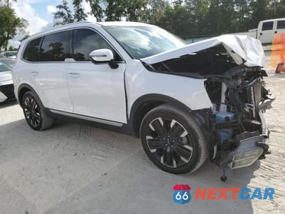 Czwarte zdjęcie samochodu z boku: 2023 KIA TELLURIDE SX VIN:5XYP5DGC0PG409952 - miniatura