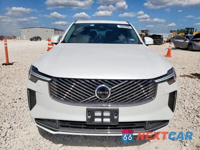 Piąte zdjęcie samochodu w środku: 2025 VOLVO XC90 ULTRA VIN:YV4M12PG9S1360472 - miniatura