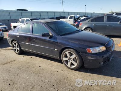 Czwarte zdjęcie samochodu z boku: 2006 VOLVO S60 R VIN:YV1RH527562551569 - miniatura