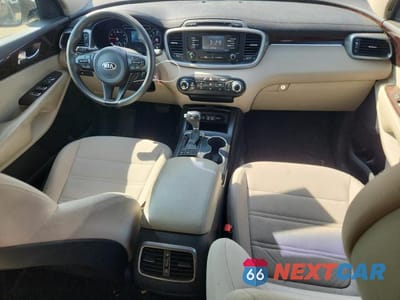 Zdjęcie 8 z 12 samochodu: 2016 KIA SORENTO LX VIN:5XYPGDA50GG003674 - miniatura
