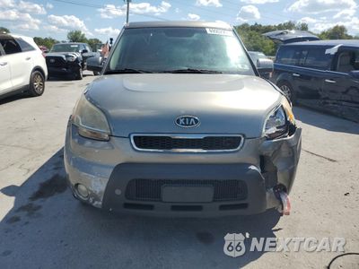 Piąte zdjęcie samochodu w środku: 2011 KIA SOUL + VIN:KNDJT2A21B7220488 - miniatura