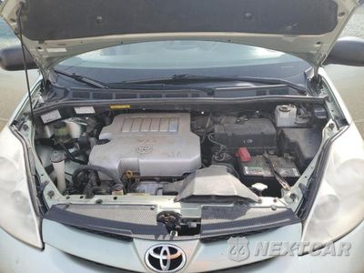 Zdjęcie 12 z 13 samochodu: 2010 TOYOTA SIENNA LE VIN:5TDJK4CC8AS033628 - miniatura