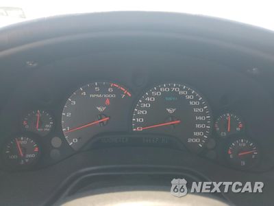 Zdjęcie 9 z 12 samochodu: 2004 CHEVROLET CORVETTE VIN:1G1YY22G845109082 - miniatura