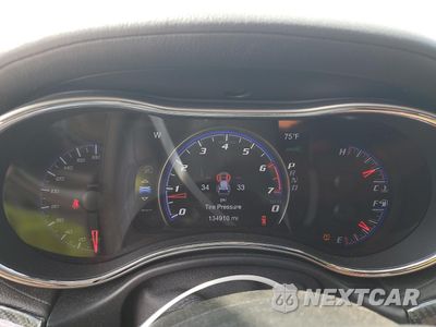 Zdjęcie 9 z 16 samochodu: 2017 JEEP GRAND CHEROKEE SRT-8 VIN:1C4RJFDJ7HC699647 - miniatura