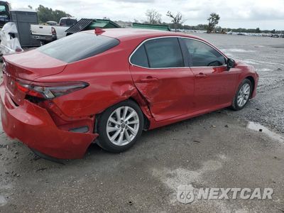 Trzecie zdjęcie samochodu z tyłu: 2024 TOYOTA CAMRY LE VIN:4T1R11AK8RU228212 - miniatura