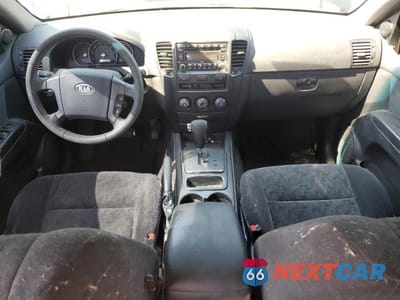 Zdjęcie 8 z 13 samochodu: 2008 KIA SORENTO EX VIN:KNDJC735185853095 - miniatura
