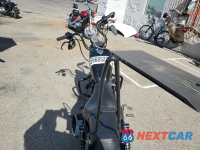 Zdjęcie 6 z 10 samochodu: 2010 HARLEY-DAVIDSON XL883 N VIN:1HD4LE23XAC414592 - miniatura