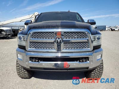 Piąte zdjęcie samochodu w środku: 2018 DODGE RAM 3500 L - TRUCKS VIN:3C63R3ML0JG384956 - miniatura