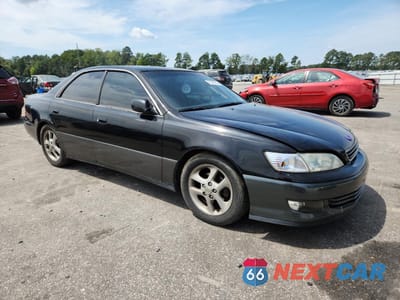 Czwarte zdjęcie samochodu z boku: 2001 LEXUS ES 300 VIN:JT8BF28G115109512 - miniatura