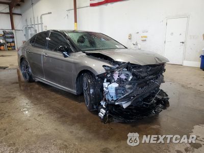Czwarte zdjęcie samochodu z boku: 2025 TOYOTA CAMRY XSE VIN:4T1DBADK2SU504666 - miniatura