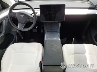 Zdjęcie 8 z 16 samochodu: 2025 TESLA MODEL Y VIN:7SAYGDED4SA374293 - miniatura