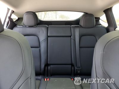 Zdjęcie 10 z 16 samochodu: 2023 TESLA MODEL Y VIN:7SAYGDEE5PF920182 - miniatura