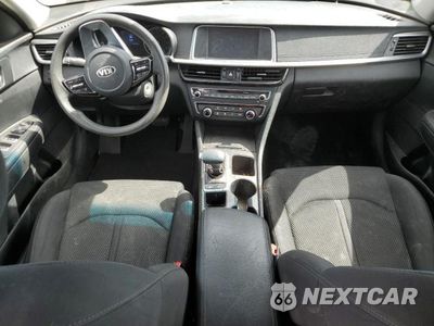 Zdjęcie 8 z 13 samochodu: 2019 KIA OPTIMA LX VIN:5XXGT4L35KG336814 - miniatura