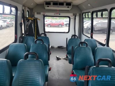 Zdjęcie 11 z 13 samochodu: 2017 FORD ECONOLINE E350 SUPER DUTY CUTAWAY VAN VIN:1FDEE3FS6HDC04609 - miniatura